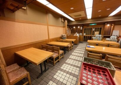【存在感＆認知度◎】『ナニワの観光名所』新世界の一等地★通天閣も望める大型居抜き店舗(*´▽｀*)