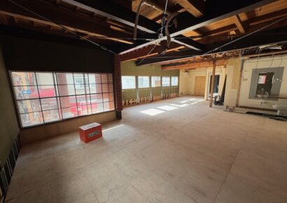 【心斎橋筋北商店街】視認性◎でアクセスもヨシ！角地で物販・美容関係等もオススメです(*^-^*)