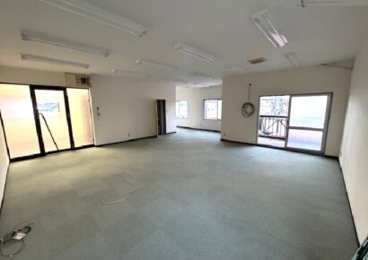 整骨院や各種スクール等おすすめ★窓面間口が広く明るい店内です(*^-^*)【東大阪市】