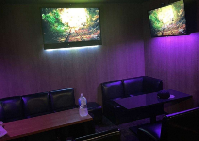 ボックス席2セットあり★BAR、スナック向きなミナミの居抜き(*´ω｀)