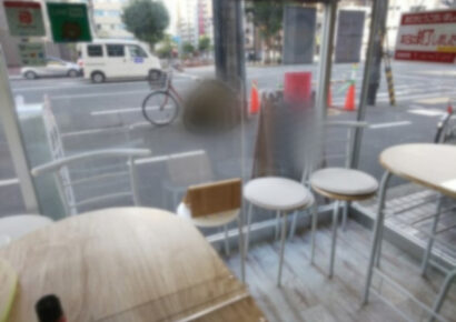 視認性バツグン!!店内飲食もご相談ください(*^_^*)交差点スグですよ～
