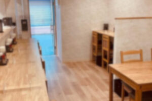 【激戦区本町】店内美装！設備充実★視認性も良い１階路面店居抜き(≧▽≦)