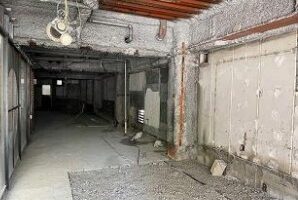奥に広～いL字の路面店。イオンモールも見える京セラドーム至近です★