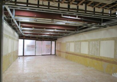 千林商店街で広々2フロアーの贅沢空間(^^)/ガラス張り×壁面広く視認性もUP⤴