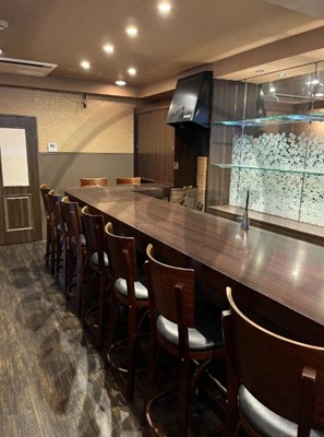 三休橋筋に面す☆譲渡金不要!! バー居抜き★即営業可能です(^^♪