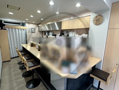 中央区役所すぐ!! 造作譲渡金ございません(^^♪店舗前スペースもご使用可能★