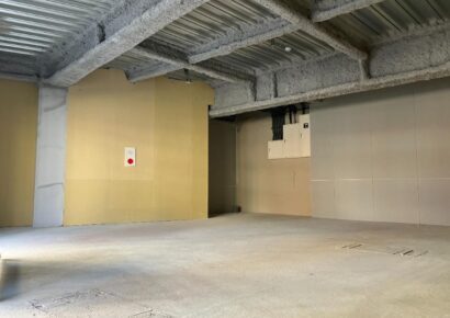 大阪城すぐそば!!新築テナント登場です(*^▽^*)