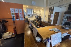 大通り沿い1階路面♪立ち飲み屋さんの居抜き店です(#^.^#)