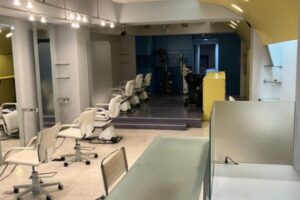 美容系店舗に最適!!大通り沿いのワンフロアー独占テナント(・∀・)