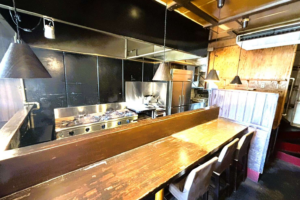 強烈な煙も一発解決の屋上ダクト完備★重飲食もご検討ください!!