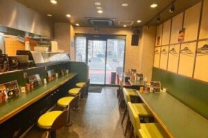 昼夜営業可能な路面店舗★駅出口すぐの好立地(*^_^*)