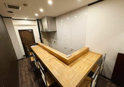 京橋駅徒歩3分！人通りの多い国道沿い・視認性抜群の商業ビル1階路面店舗★