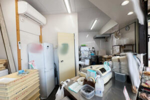 駅前商店街角地!!重飲食OK・時間制限なしヽ(^o^)丿テイクアウト居抜き