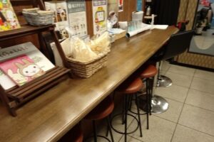個性が光るコンパクト物件!!公園前★角地の1階路面店♪