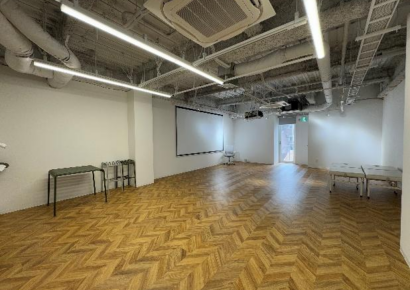 新大阪駅スグ！40坪超のワンフロアーを独占ヽ(^o^)丿