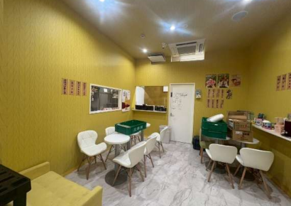 オープンなホテル内の飲食店跡。幅広い業種におすすめ(^^)/