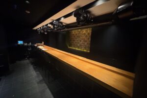 【東梅田】大阪・キタのオフィス街★滅多に出ない”肉料理店居抜き”ご紹介！