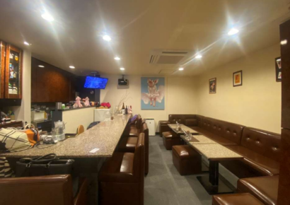 ヨーロッパ通りで出店チャンス★レトロバーはいかがですか？