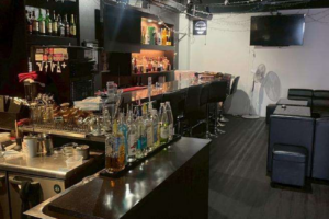 夜の街八幡筋で自分のお店を持つチャンス(‘◇’)ゞ