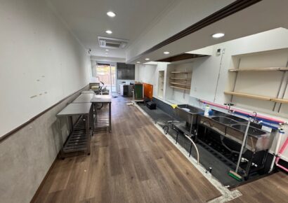 【府道スグ】看板で認知度UP！地域密着店舗★重飲食等何商相談ください(≧▽≦)