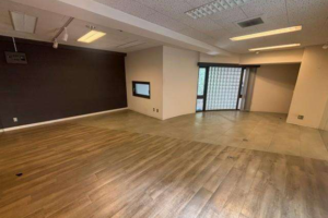 なにわ筋からすぐ!!2区画備えたワンフロアーテナント(・∀・)