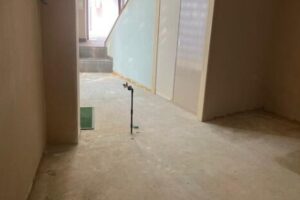 西天満で1棟まるごとヽ(^o^)丿三角形の目を引くビル♪