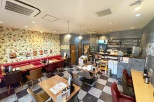 毎日使われるお店(*’▽’)こまがわ商店街・駅出口目の前の路面テナント♪