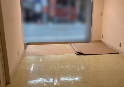 人通り=集客力!天神橋筋商店街の路面店(*´ω`)