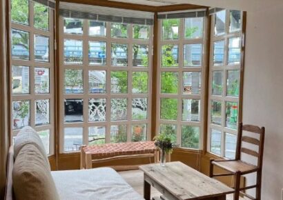 中央大通り沿い。雰囲気バツグンのカフェをそのままお使いください(^^)v