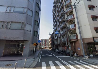 レンガ調のおしゃれな外観♪中央大通りすぐの路面物件(*‘∀‘)