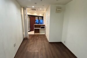 上町筋★交差点角立地で視認性バツグン！間口の広さが魅力的です！