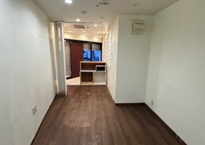 上町筋★交差点角立地で視認性バツグン！間口の広さが魅力的です！