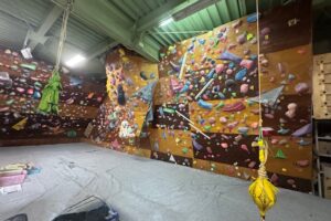 【充実設備備品】近頃話題の『ボルダリング』ジム★居抜きでそのまま使えます！　