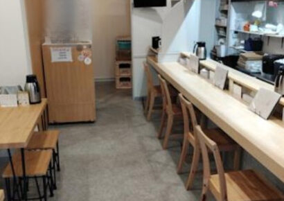 駅近×即営業OK!!角地のラーメン店居抜き物件、ついに登場(*’▽’)