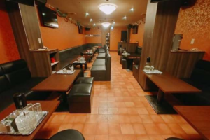 即営業OKのラウンジ居抜き物件!!ミナミど真ん中です(^^)/