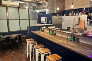 わざわざ階段を上る価値のあるお店に!!オフィス街に飲食店跡のコバコ出ました★