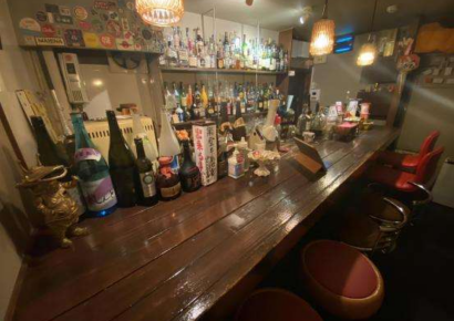 ワンオペ最適♪アメリカ村で自分だけのBAR、始められます(^^)/