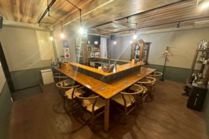 落ち着いた隠れ家感を演出できる(・∀・)専用階段付のプライベート空間♪