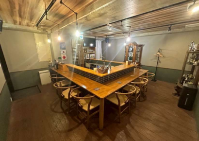 落ち着いた隠れ家感を演出できる(・∀・)専用階段付のプライベート空間♪