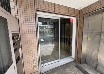 【何商相談OK】鶴橋で！駅近路面！さらに居抜き！！　視認性も◎の1階店舗！