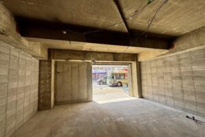 「駅出てすぐ」は最強の集客力!!通行人の目をしっかりキャッチ(=ﾟωﾟ)ﾉ