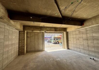 「駅出てすぐ」は最強の集客力!!通行人の目をしっかりキャッチ(=ﾟωﾟ)ﾉ