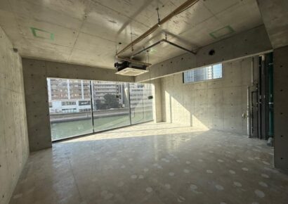 ロケーションで選ばれるお店(*^_^*)土佐堀川を一望できるワンフロアーテナント♪