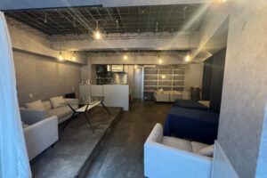 ガラス張り×路面×居抜き◎三拍子そろったチャンスが西天満に…ヽ(^o^)丿