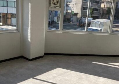 視認性×自由度を取りに行くなら!!長堀通の角地一棟貸し(*’▽’)