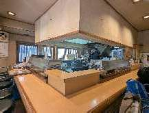 駅徒歩1分(^^)v出口から見える好立地。角地飲食店跡テナント!!