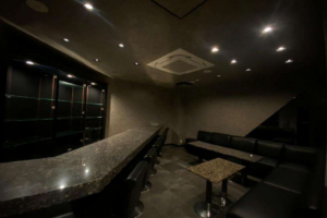 譲渡金0円でバー開業!!ミナミの夜に挑戦できます(´っ･ω･)っ