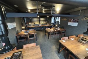 【京橋駅近】視認性良好の焼肉店居抜き★看板設置や窓面広告もご相談可能です！