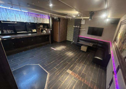ショットバー居抜きで自分のお店を即スタート★