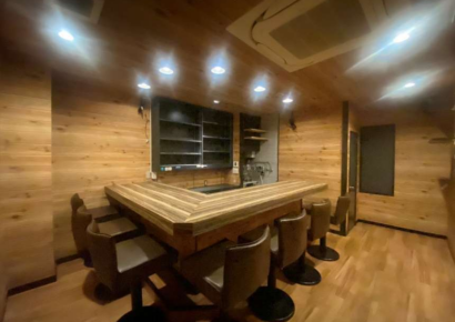 内装自由!!自分らしさを出せるバー(^^)/ミナミでオンリーワンな一軒を!!